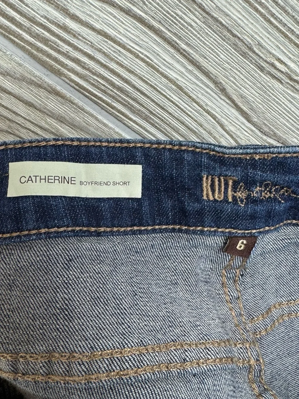 Kut from the Kloth Catherine Denim Boyfriend Bermuda Shorts 6 Long Jean Shorts